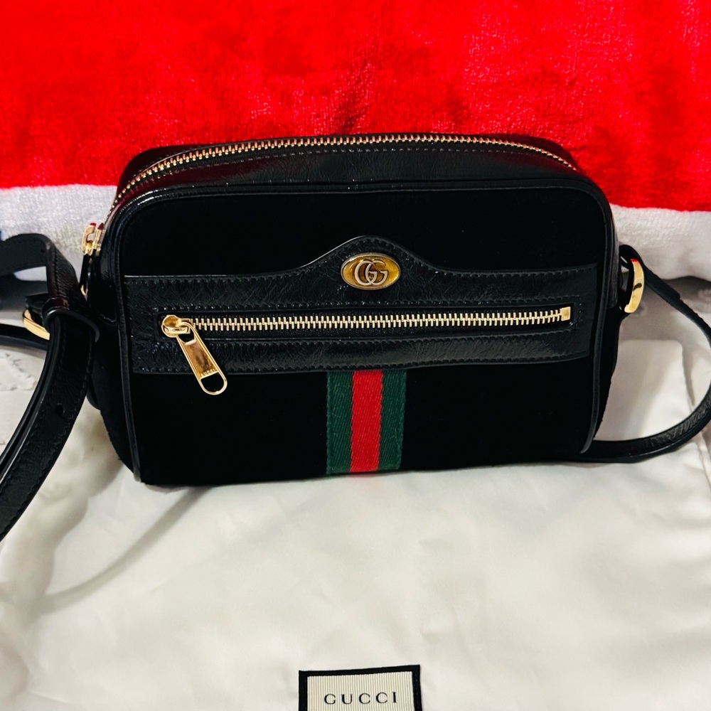 ✅SOLD✅Mini Gucci Black Crossbody Bag with Gold Accents and Green-Red Stripe